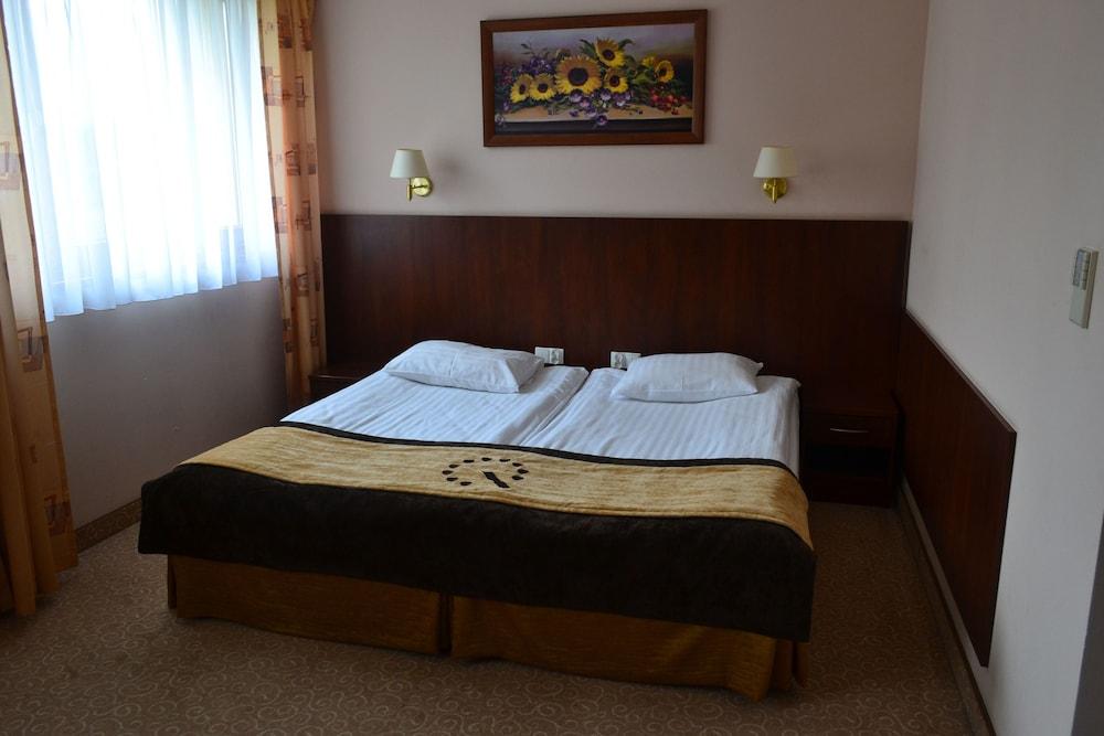 Boutique Hotel'S Kwiska - Legnicka Вроцлав Экстерьер фото