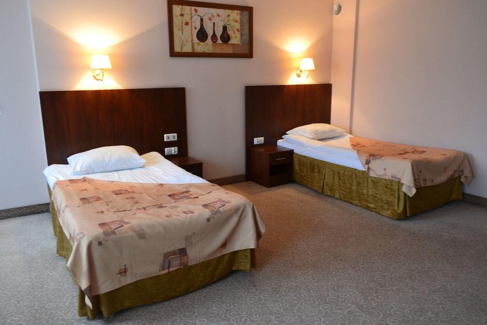 Boutique Hotel'S Kwiska - Legnicka Вроцлав Экстерьер фото
